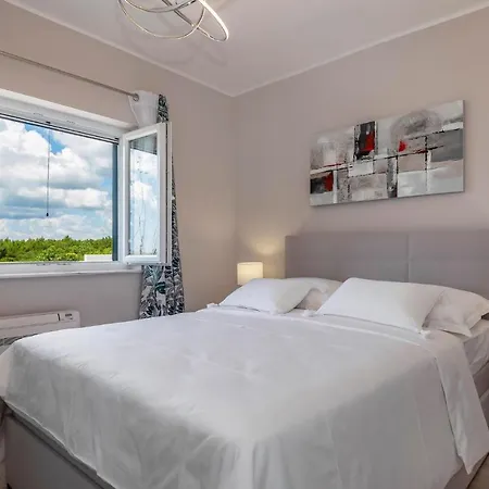 5 Bedroomamazing In بيت للعطل سكرادين