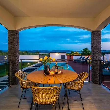 5 Bedroomamazing In بيت للعطل *