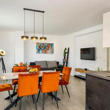 بيت للعطل 5 Bedroomamazing In