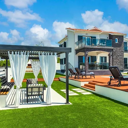 5 Bedroomamazing In سكرادين